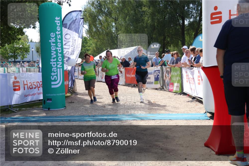 07.09.2025 - 19. Norderstedt Triathlon Zöllner http://msf.ph/oto/8790019 07.09.2025 13:56:40 Ziel 337 meine-sportfotos.de