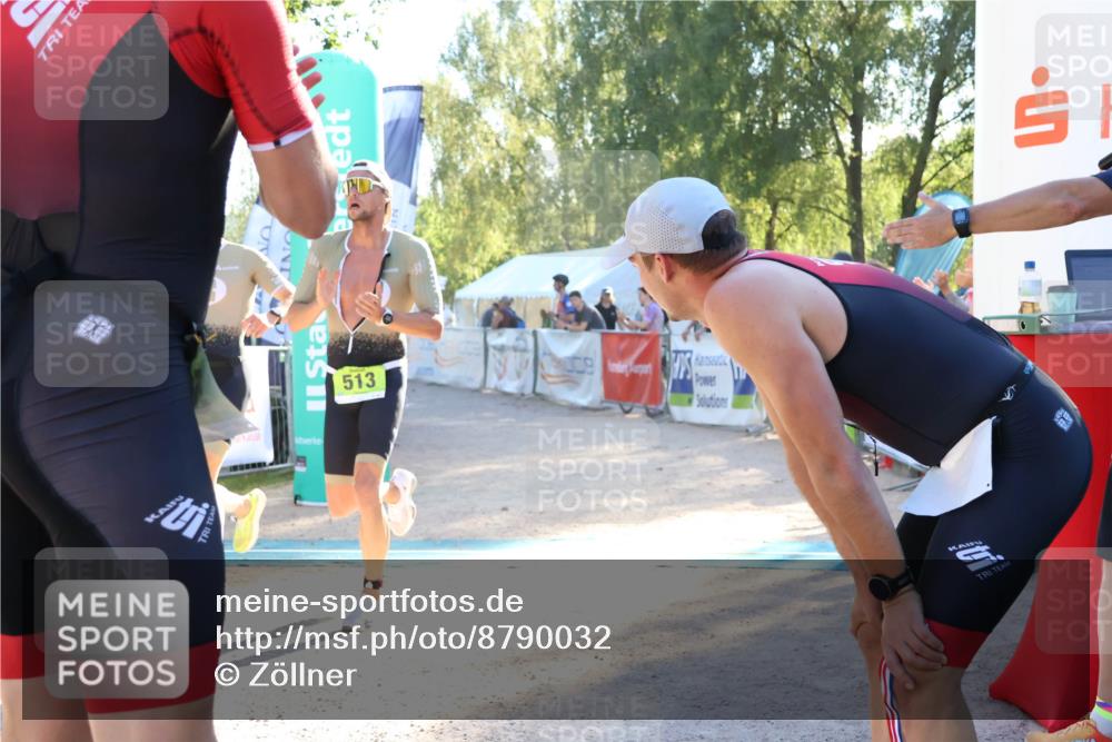 07.09.2025 - 19. Norderstedt Triathlon Zöllner http://msf.ph/oto/8790032 07.09.2025 16:22:27 Ziel 513, 517 meine-sportfotos.de