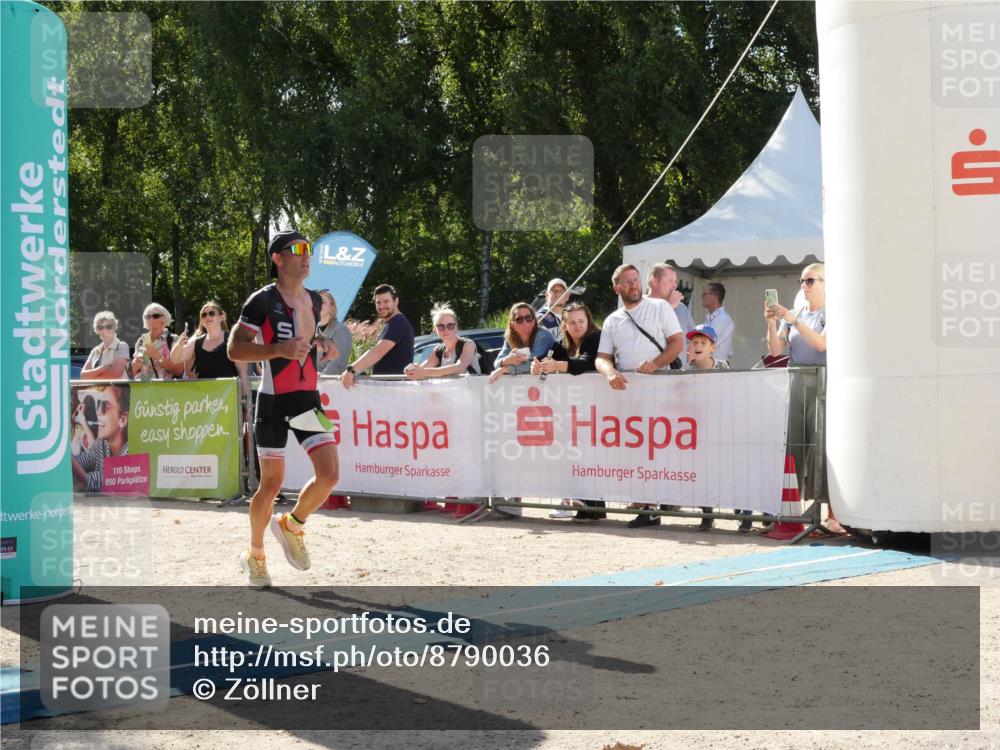 07.09.2025 - 19. Norderstedt Triathlon Zöllner http://msf.ph/oto/8790036 07.09.2025 15:26:21 Ziel 981 meine-sportfotos.de
