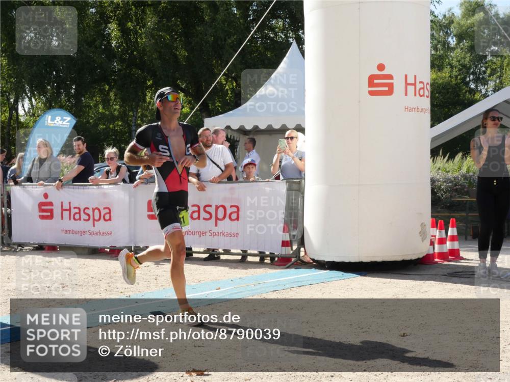 07.09.2025 - 19. Norderstedt Triathlon Zöllner http://msf.ph/oto/8790039 07.09.2025 15:26:22 Ziel 981 meine-sportfotos.de
