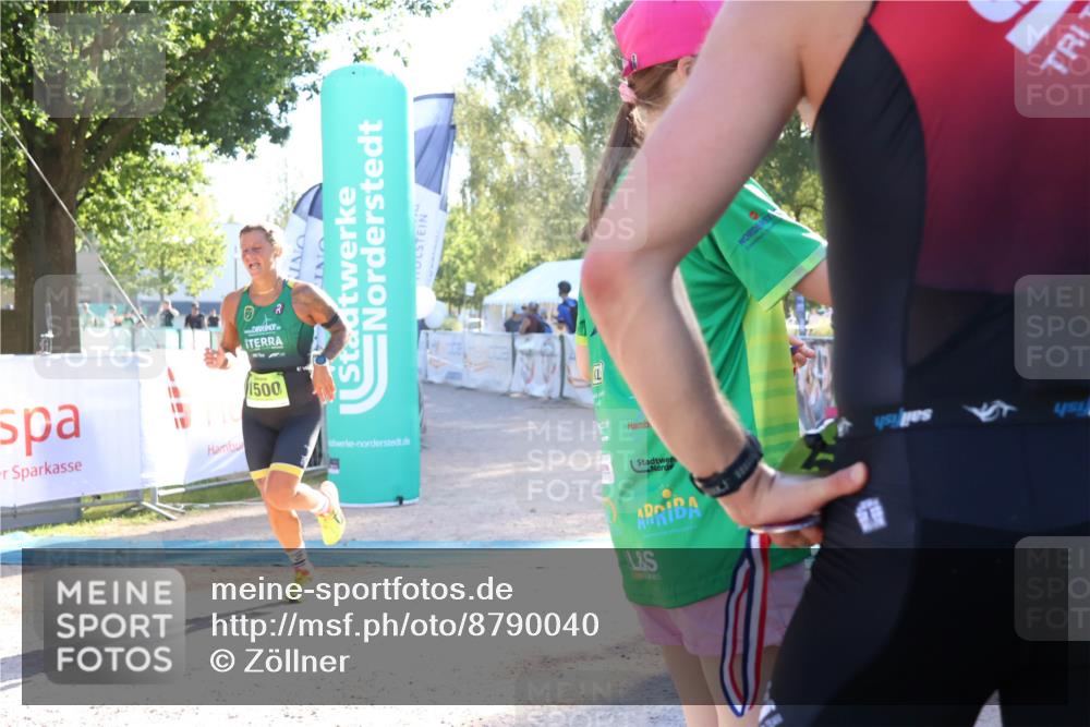 07.09.2025 - 19. Norderstedt Triathlon Zöllner http://msf.ph/oto/8790040 07.09.2025 16:22:59 Ziel 1500 meine-sportfotos.de
