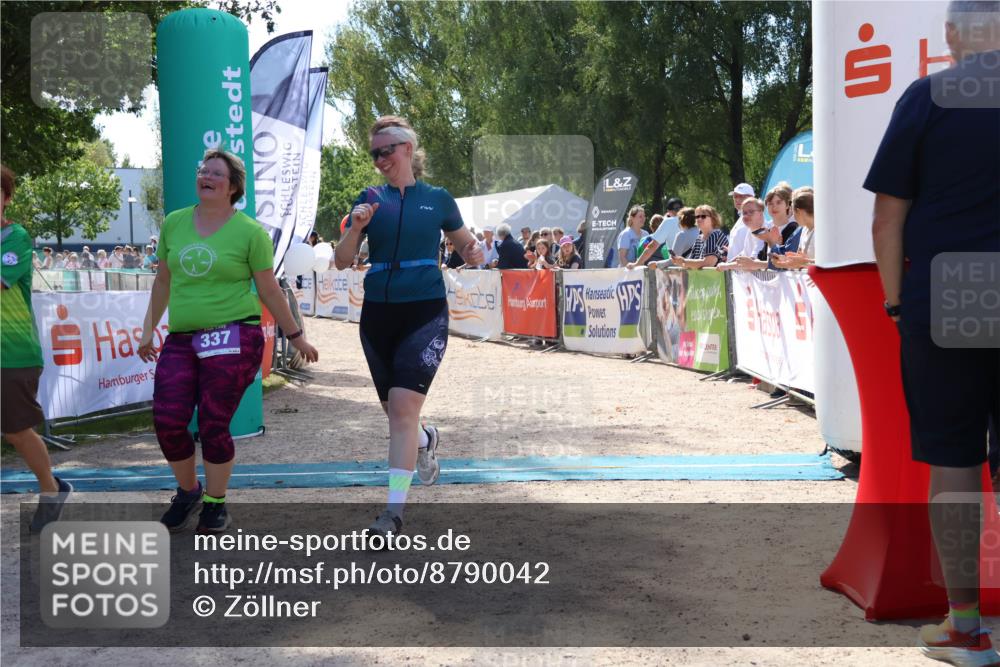07.09.2025 - 19. Norderstedt Triathlon Zöllner http://msf.ph/oto/8790042 07.09.2025 13:56:42 Ziel 337 meine-sportfotos.de