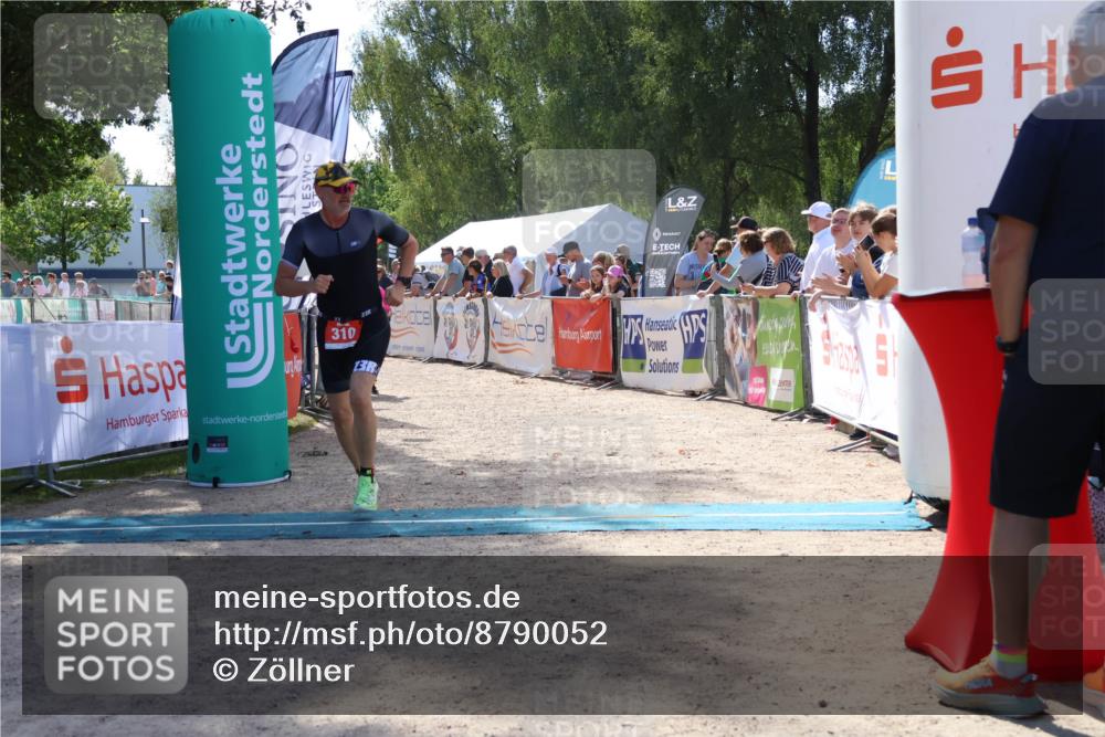 07.09.2025 - 19. Norderstedt Triathlon Zöllner http://msf.ph/oto/8790052 07.09.2025 13:57:01 Ziel 310, 336 meine-sportfotos.de