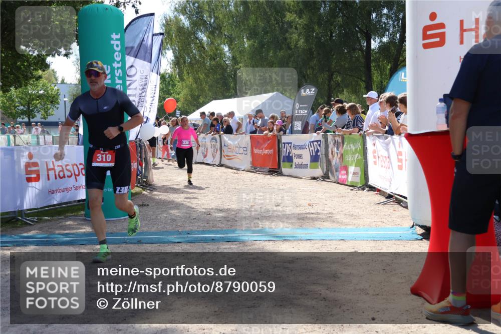 07.09.2025 - 19. Norderstedt Triathlon Zöllner http://msf.ph/oto/8790059 07.09.2025 13:57:02 Ziel 310, 336 meine-sportfotos.de