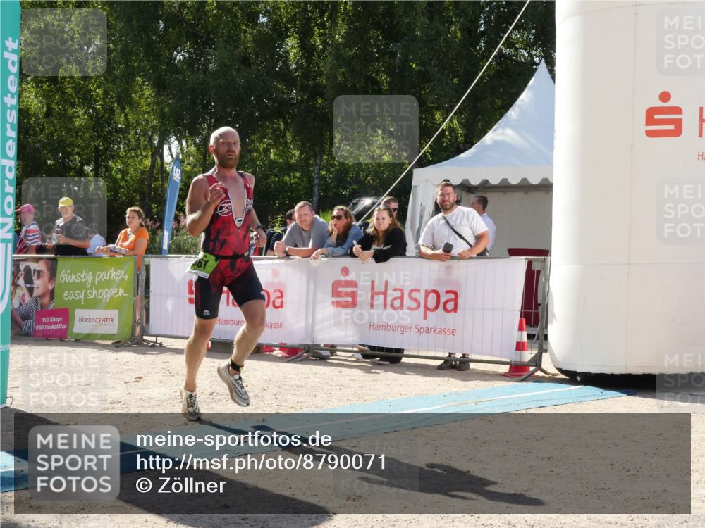07.09.2025 - 19. Norderstedt Triathlon Zöllner http://msf.ph/oto/8790071 07.09.2025 15:28:19 Ziel 961 meine-sportfotos.de