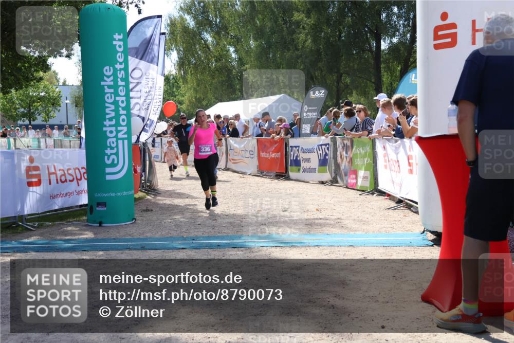 07.09.2025 - 19. Norderstedt Triathlon Zöllner http://msf.ph/oto/8790073 07.09.2025 13:57:03 Ziel 310, 336 meine-sportfotos.de