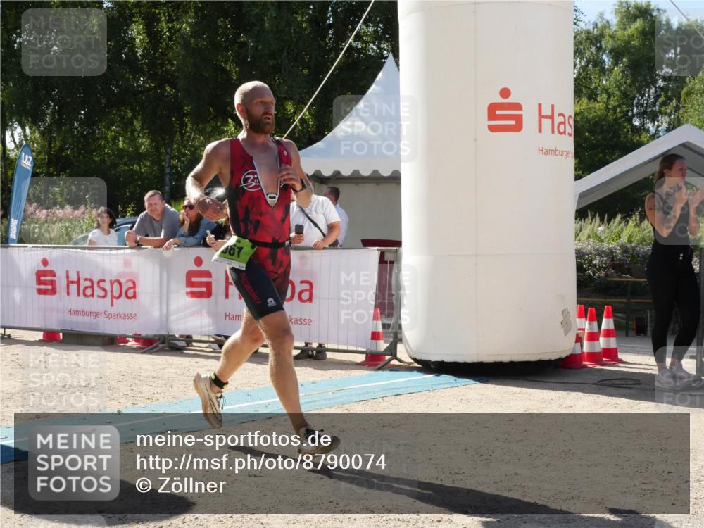 07.09.2025 - 19. Norderstedt Triathlon Zöllner http://msf.ph/oto/8790074 07.09.2025 15:28:19 Ziel 961 meine-sportfotos.de