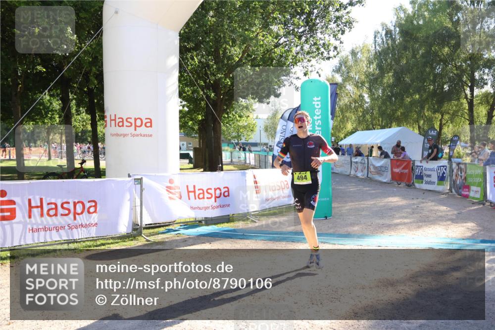 07.09.2025 - 19. Norderstedt Triathlon Zöllner http://msf.ph/oto/8790106 07.09.2025 16:23:50 Ziel 494, 538 meine-sportfotos.de
