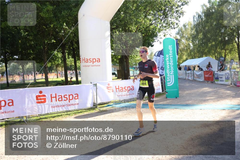 07.09.2025 - 19. Norderstedt Triathlon Zöllner http://msf.ph/oto/8790110 07.09.2025 16:23:50 Ziel 494, 538 meine-sportfotos.de