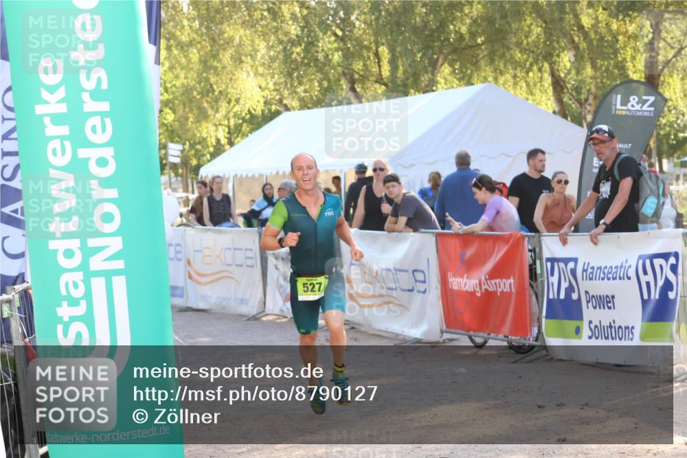 07.09.2025 - 19. Norderstedt Triathlon Zöllner http://msf.ph/oto/8790127 07.09.2025 16:24:05 Ziel 527 meine-sportfotos.de