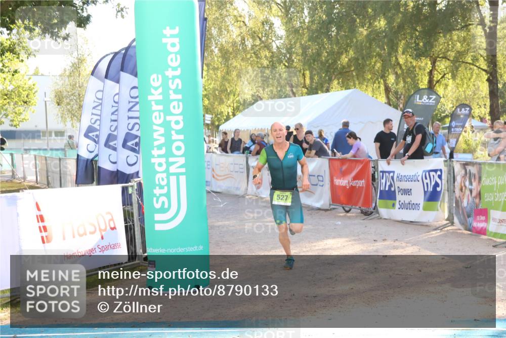 07.09.2025 - 19. Norderstedt Triathlon Zöllner http://msf.ph/oto/8790133 07.09.2025 16:24:05 Ziel 527 meine-sportfotos.de