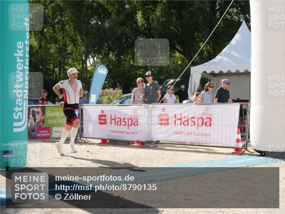 07.09.2025 - 19. Norderstedt Triathlon Zöllner http://msf.ph/oto/8790135 07.09.2025 15:30:38 Ziel 422 meine-sportfotos.de