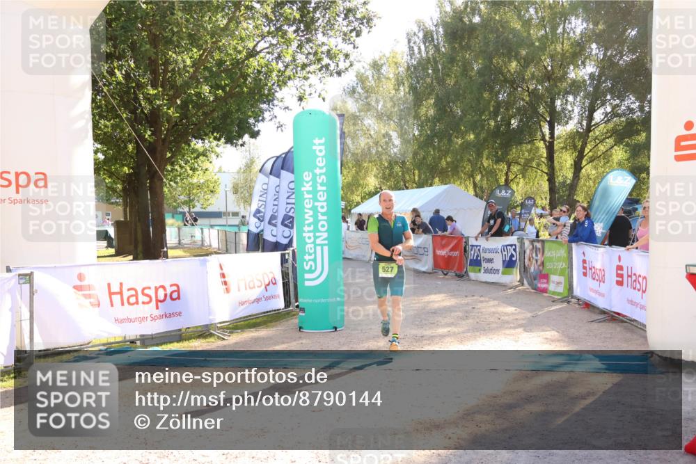 07.09.2025 - 19. Norderstedt Triathlon Zöllner http://msf.ph/oto/8790144 07.09.2025 16:24:06 Ziel 527 meine-sportfotos.de