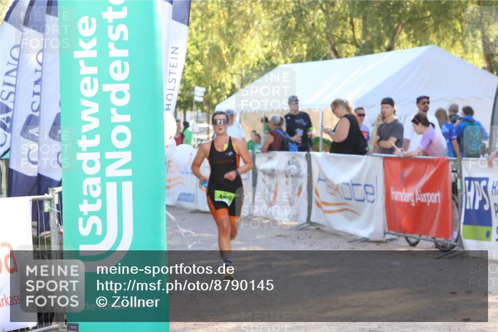 07.09.2025 - 19. Norderstedt Triathlon Zöllner http://msf.ph/oto/8790145 07.09.2025 16:24:39 Ziel 460 meine-sportfotos.de