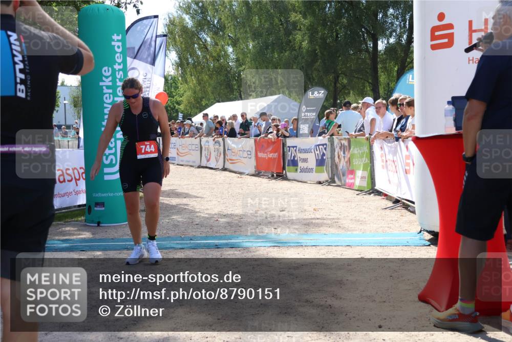 07.09.2025 - 19. Norderstedt Triathlon Zöllner http://msf.ph/oto/8790151 07.09.2025 13:57:20 Ziel 744 meine-sportfotos.de
