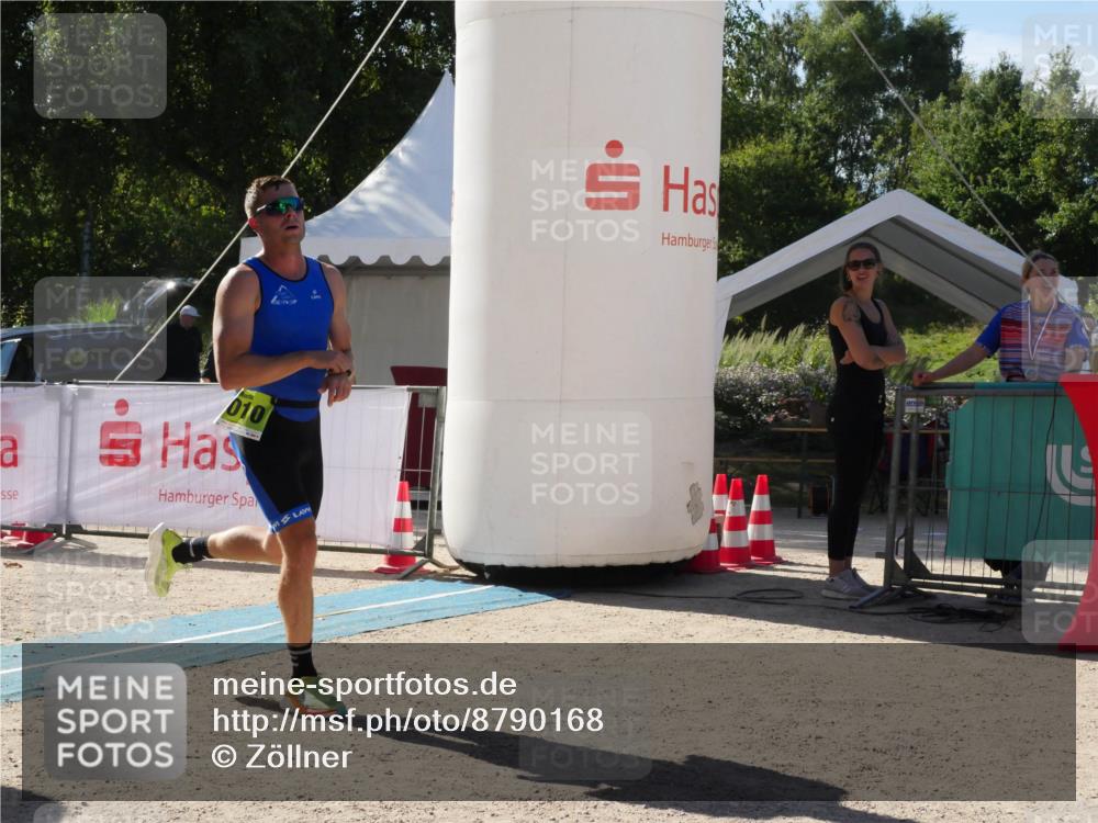 07.09.2025 - 19. Norderstedt Triathlon Zöllner http://msf.ph/oto/8790168 07.09.2025 15:31:44 Ziel 1010 meine-sportfotos.de