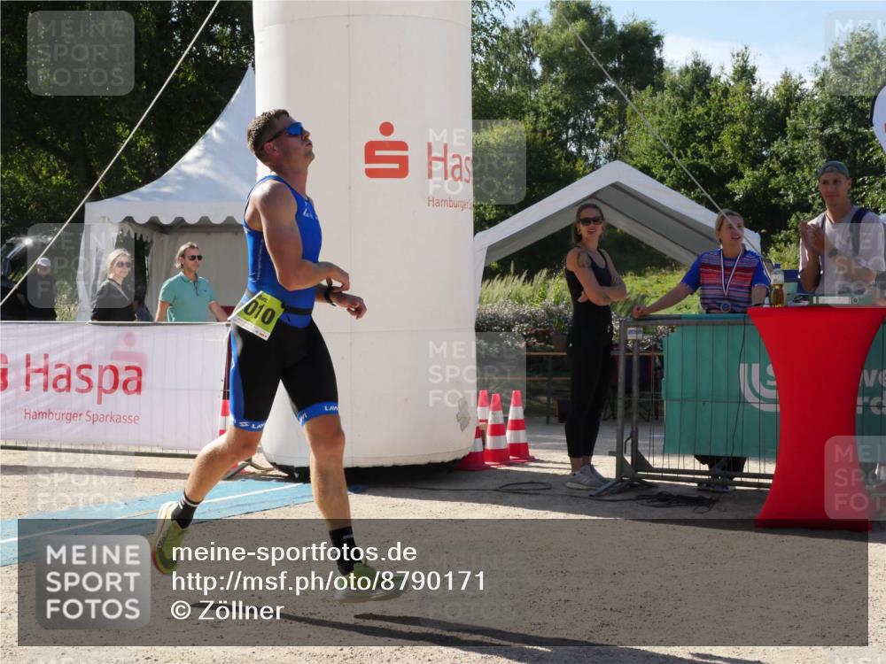 07.09.2025 - 19. Norderstedt Triathlon Zöllner http://msf.ph/oto/8790171 07.09.2025 15:31:44 Ziel 1010 meine-sportfotos.de