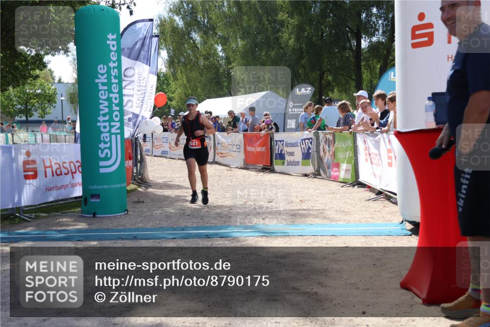 07.09.2025 - 19. Norderstedt Triathlon Zöllner http://msf.ph/oto/8790175 07.09.2025 13:57:39 Ziel 841 meine-sportfotos.de