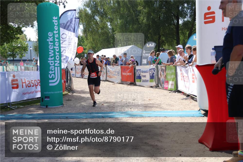 07.09.2025 - 19. Norderstedt Triathlon Zöllner http://msf.ph/oto/8790177 07.09.2025 13:57:39 Ziel 841 meine-sportfotos.de