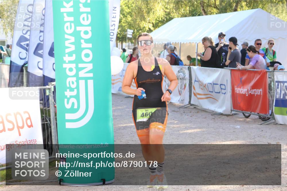 07.09.2025 - 19. Norderstedt Triathlon Zöllner http://msf.ph/oto/8790178 07.09.2025 16:24:41 Ziel 460 meine-sportfotos.de
