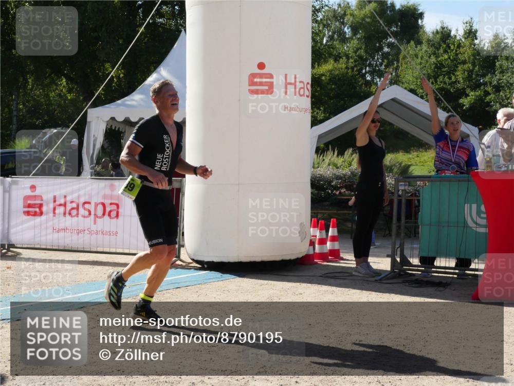 07.09.2025 - 19. Norderstedt Triathlon Zöllner http://msf.ph/oto/8790195 07.09.2025 15:32:39 Ziel 989 meine-sportfotos.de