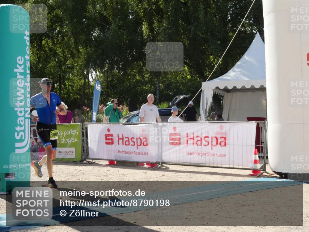 07.09.2025 - 19. Norderstedt Triathlon Zöllner http://msf.ph/oto/8790198 07.09.2025 15:32:54 Ziel 1009 meine-sportfotos.de