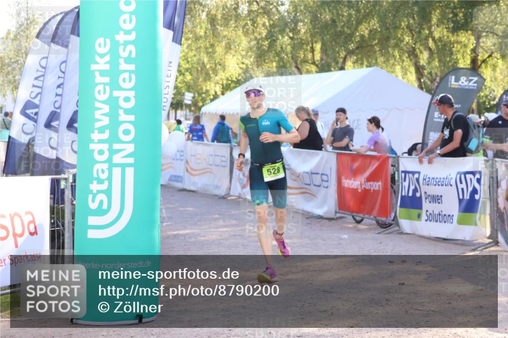 07.09.2025 - 19. Norderstedt Triathlon Zöllner http://msf.ph/oto/8790200 07.09.2025 16:24:47 Ziel 457, 460, 528 meine-sportfotos.de