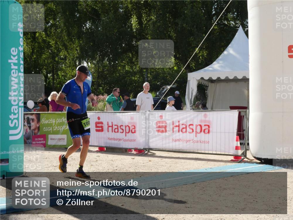 07.09.2025 - 19. Norderstedt Triathlon Zöllner http://msf.ph/oto/8790201 07.09.2025 15:32:54 Ziel 1009 meine-sportfotos.de