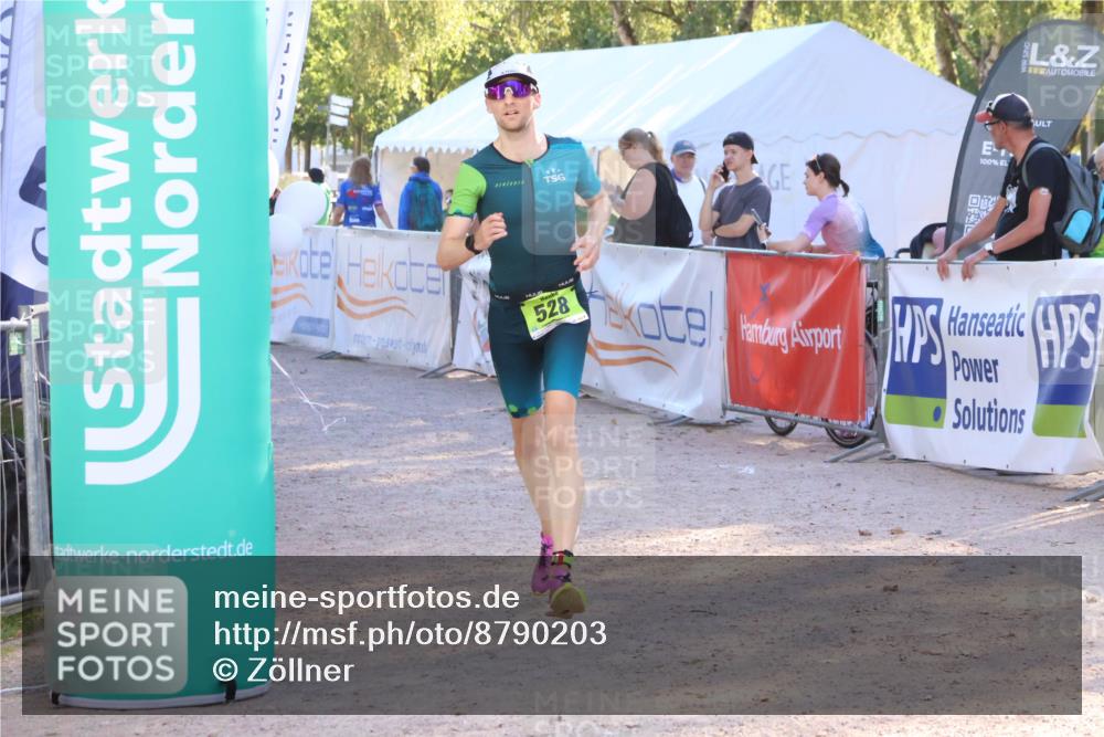 07.09.2025 - 19. Norderstedt Triathlon Zöllner http://msf.ph/oto/8790203 07.09.2025 16:24:48 Ziel 457, 460, 528 meine-sportfotos.de