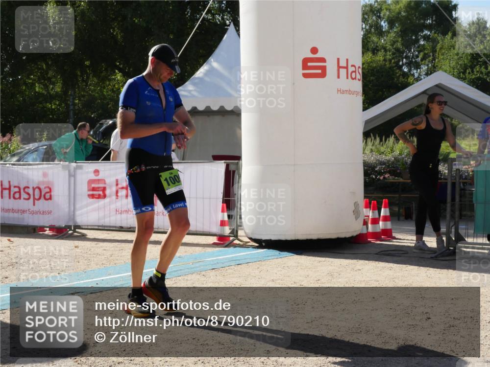 07.09.2025 - 19. Norderstedt Triathlon Zöllner http://msf.ph/oto/8790210 07.09.2025 15:32:56 Ziel 1009 meine-sportfotos.de