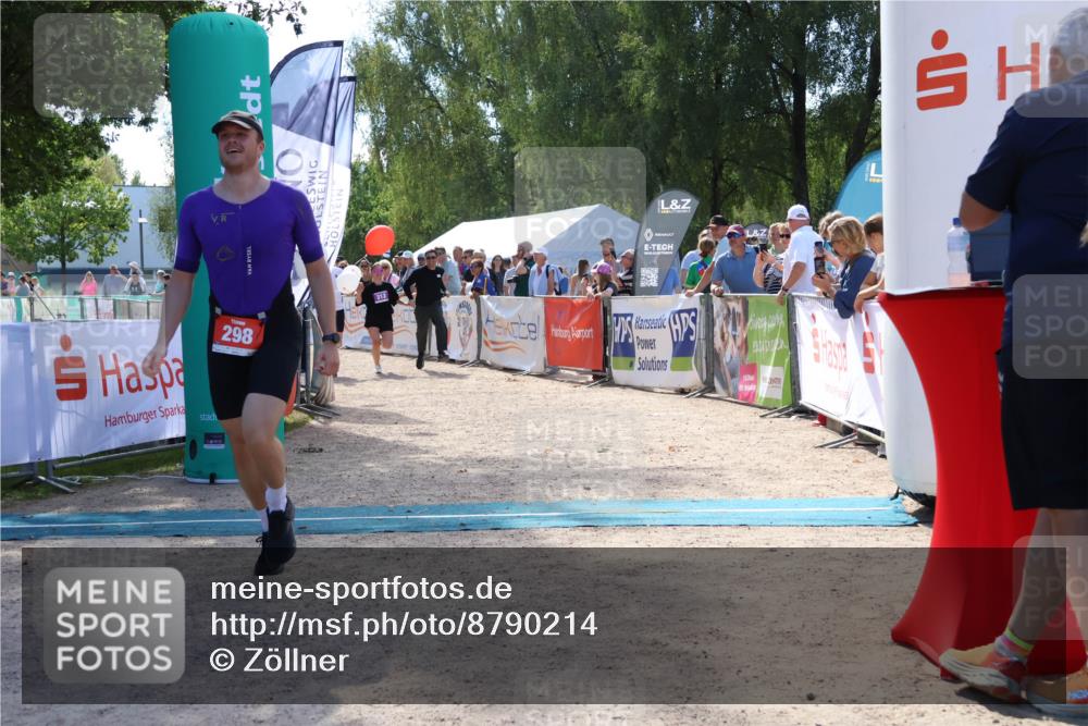 07.09.2025 - 19. Norderstedt Triathlon Zöllner http://msf.ph/oto/8790214 07.09.2025 13:58:22 Ziel 298, 312 meine-sportfotos.de