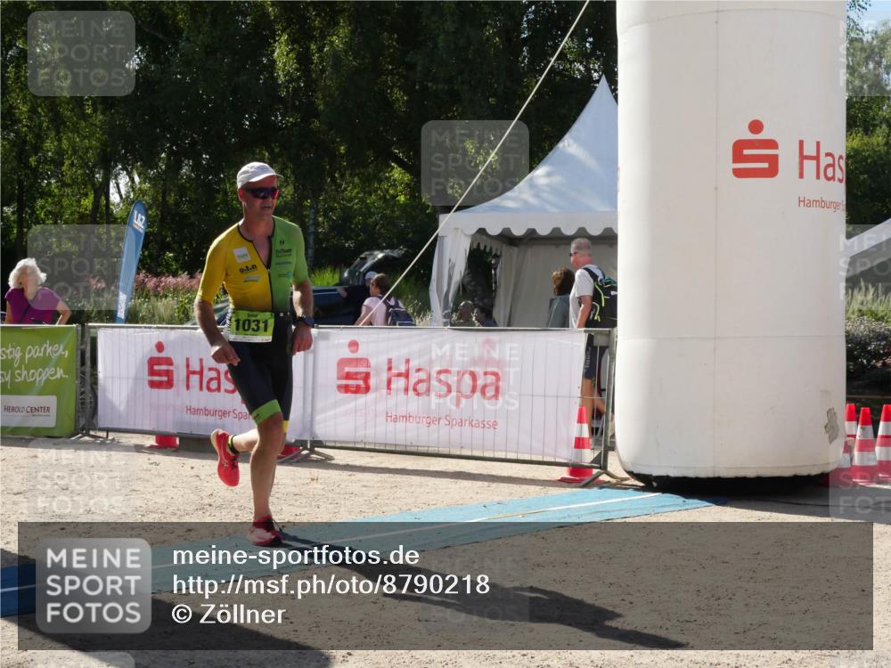 07.09.2025 - 19. Norderstedt Triathlon Zöllner http://msf.ph/oto/8790218 07.09.2025 15:33:17 Ziel 1031 meine-sportfotos.de