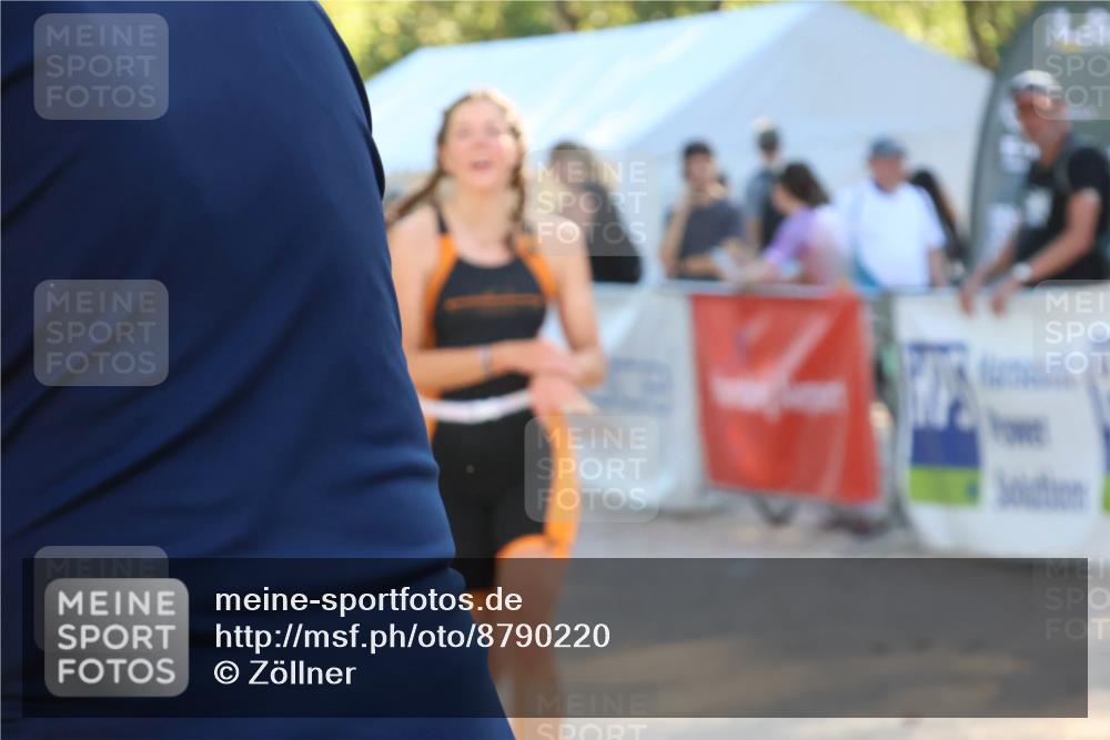 07.09.2025 - 19. Norderstedt Triathlon Zöllner http://msf.ph/oto/8790220 07.09.2025 16:24:52 Ziel 457, 528 meine-sportfotos.de
