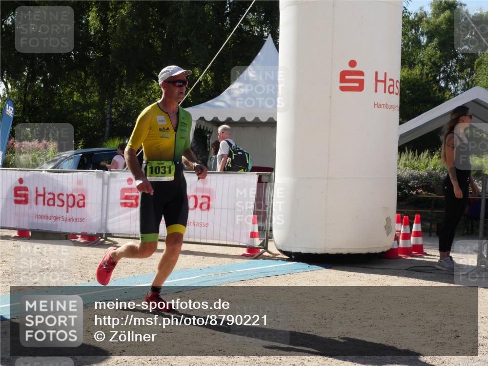 07.09.2025 - 19. Norderstedt Triathlon Zöllner http://msf.ph/oto/8790221 07.09.2025 15:33:17 Ziel 1031 meine-sportfotos.de