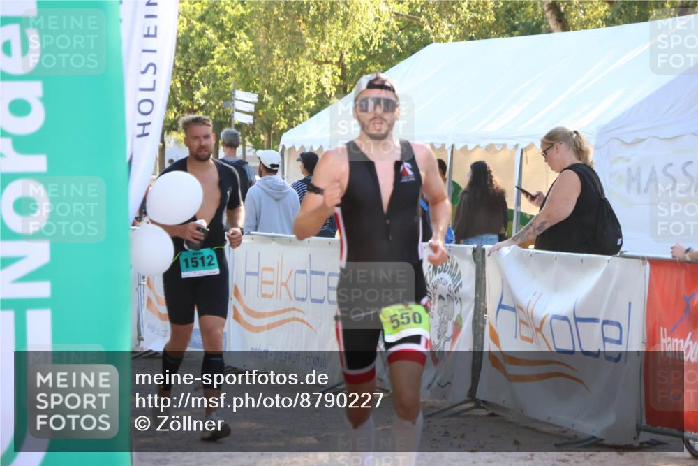 07.09.2025 - 19. Norderstedt Triathlon Zöllner http://msf.ph/oto/8790227 07.09.2025 16:25:00 Ziel 550, 1512, 1522 meine-sportfotos.de