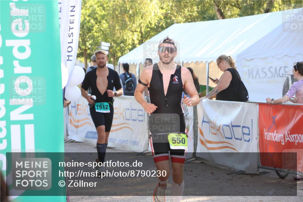 07.09.2025 - 19. Norderstedt Triathlon Zöllner http://msf.ph/oto/8790230 07.09.2025 16:25:00 Ziel 550, 1512, 1522 meine-sportfotos.de