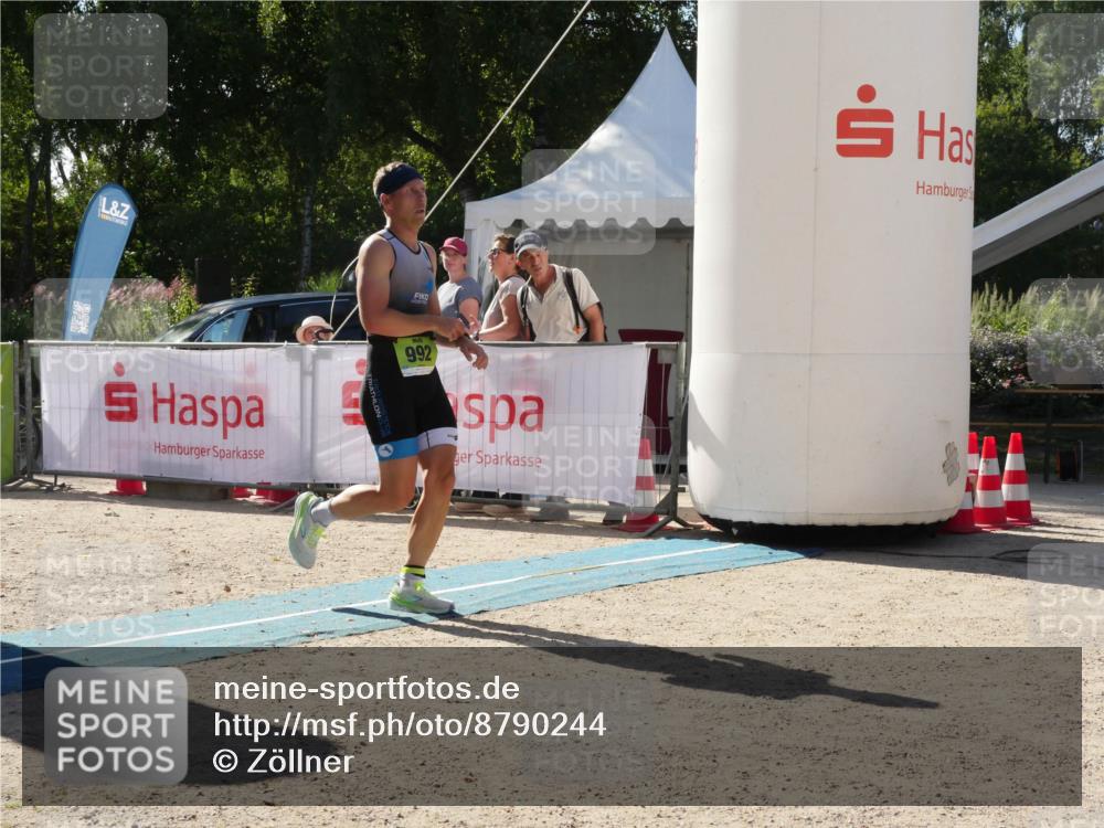 07.09.2025 - 19. Norderstedt Triathlon Zöllner http://msf.ph/oto/8790244 07.09.2025 15:34:00 Ziel 992 meine-sportfotos.de