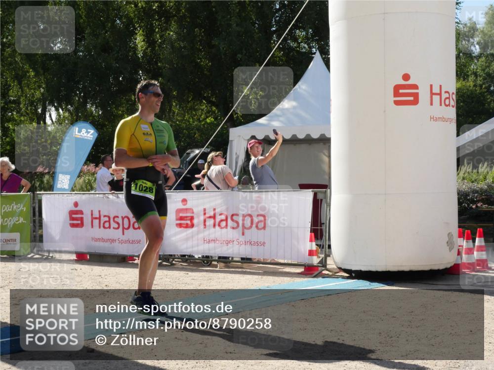 07.09.2025 - 19. Norderstedt Triathlon Zöllner http://msf.ph/oto/8790258 07.09.2025 15:34:50 Ziel 1028 meine-sportfotos.de