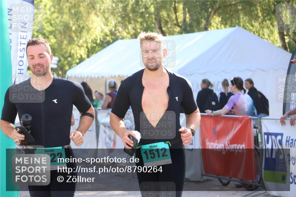07.09.2025 - 19. Norderstedt Triathlon Zöllner http://msf.ph/oto/8790264 07.09.2025 16:25:04 Ziel 550, 1508, 1512, 1522 meine-sportfotos.de