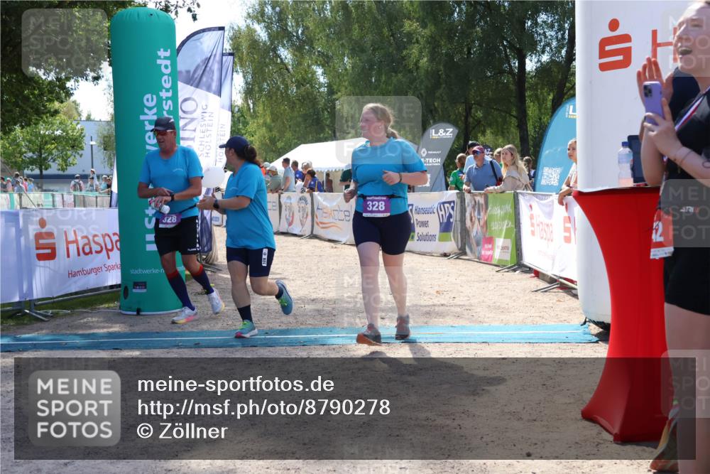 07.09.2025 - 19. Norderstedt Triathlon Zöllner http://msf.ph/oto/8790278 07.09.2025 13:58:49 Ziel 328 meine-sportfotos.de