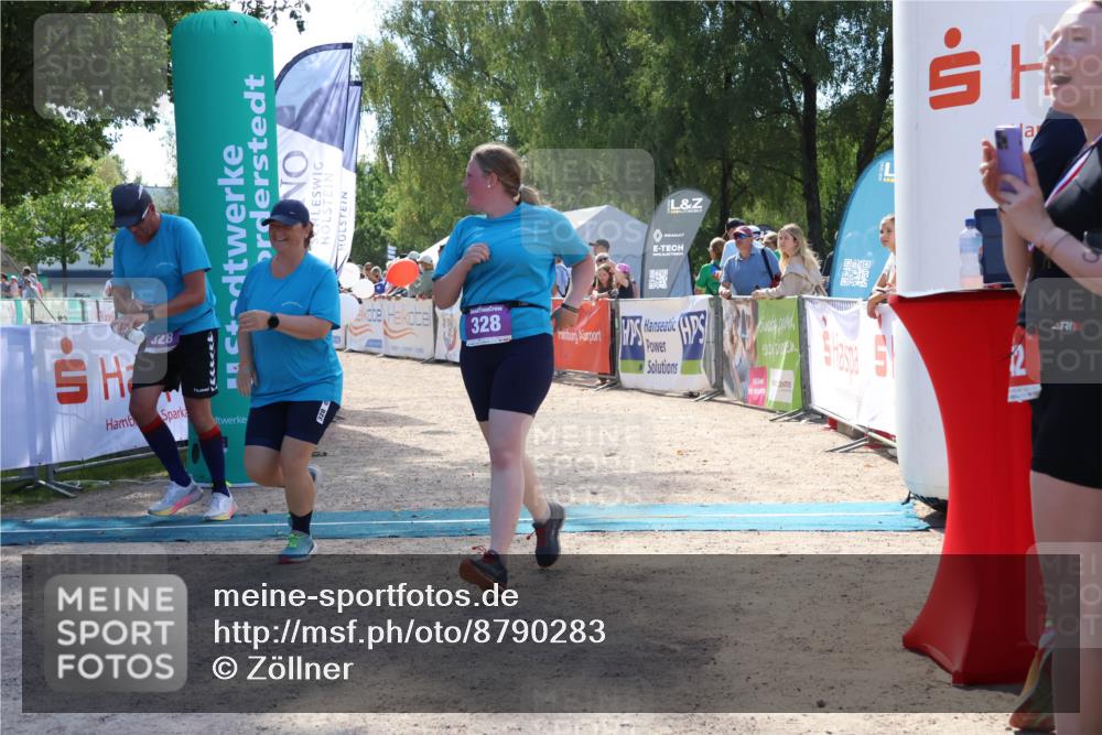 07.09.2025 - 19. Norderstedt Triathlon Zöllner http://msf.ph/oto/8790283 07.09.2025 13:58:49 Ziel 328 meine-sportfotos.de