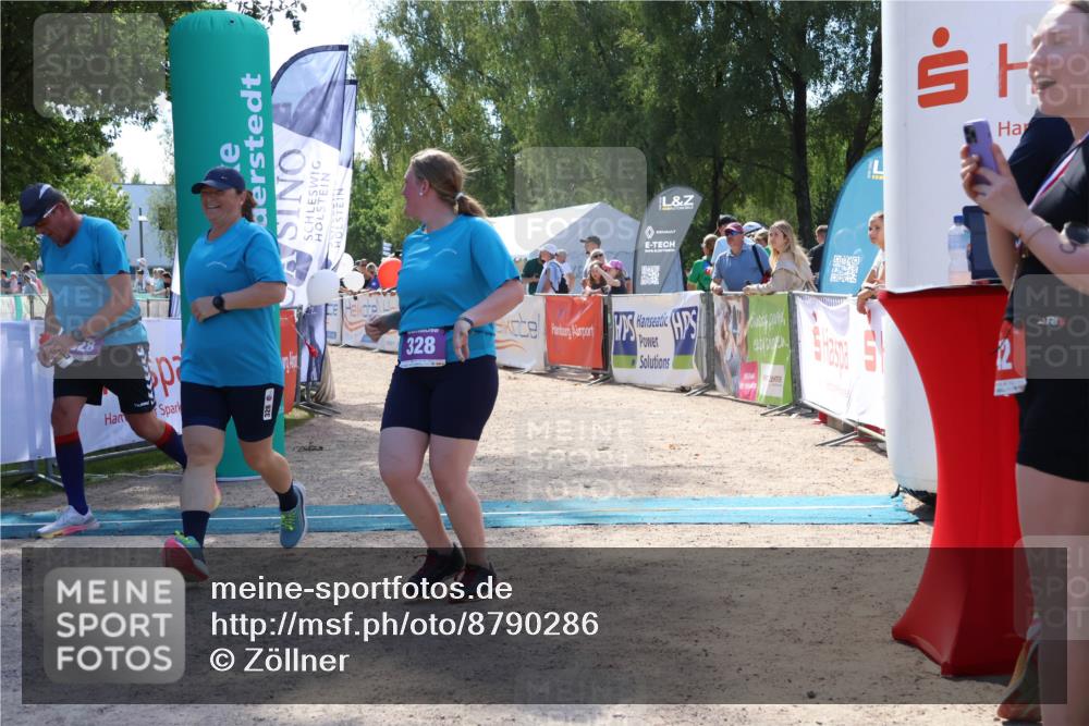 07.09.2025 - 19. Norderstedt Triathlon Zöllner http://msf.ph/oto/8790286 07.09.2025 13:58:49 Ziel 328 meine-sportfotos.de