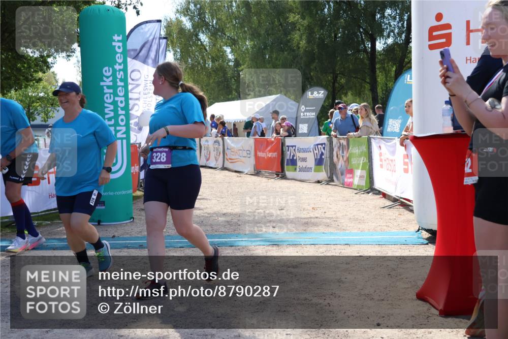 07.09.2025 - 19. Norderstedt Triathlon Zöllner http://msf.ph/oto/8790287 07.09.2025 13:58:50 Ziel 328 meine-sportfotos.de