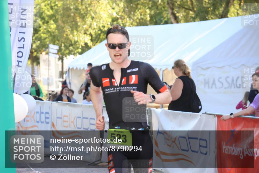 07.09.2025 - 19. Norderstedt Triathlon Zöllner http://msf.ph/oto/8790294 07.09.2025 16:25:46 Ziel 523 meine-sportfotos.de