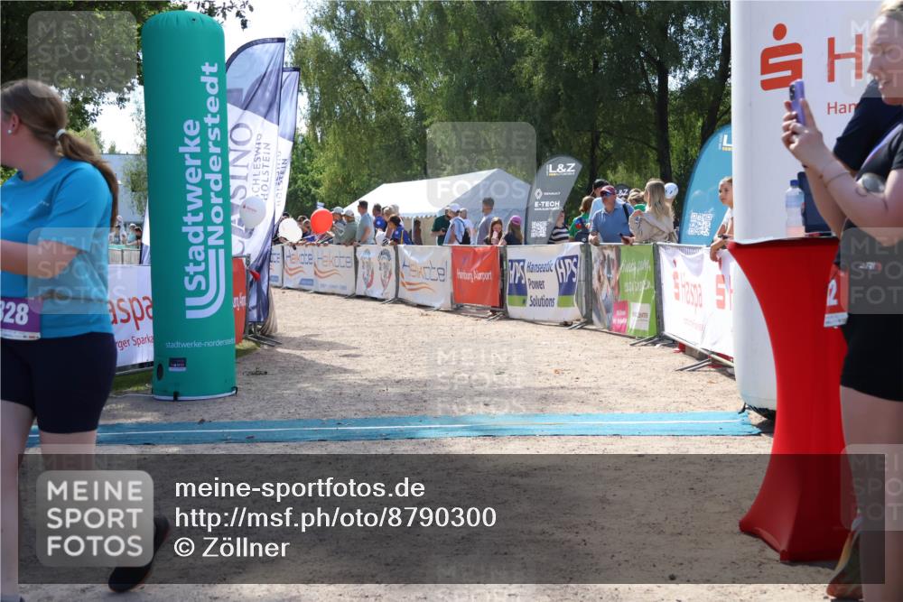 07.09.2025 - 19. Norderstedt Triathlon Zöllner http://msf.ph/oto/8790300 07.09.2025 13:58:51 Ziel 328 meine-sportfotos.de