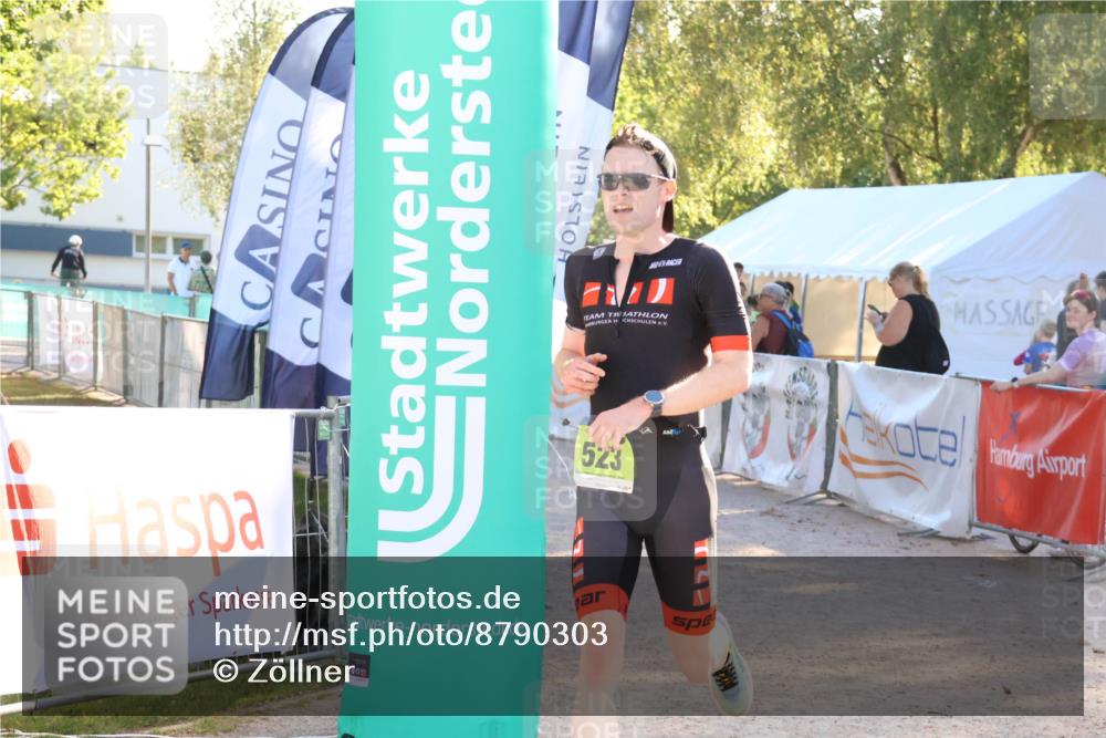 07.09.2025 - 19. Norderstedt Triathlon Zöllner http://msf.ph/oto/8790303 07.09.2025 16:25:47 Ziel 523 meine-sportfotos.de
