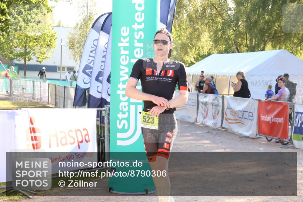 07.09.2025 - 19. Norderstedt Triathlon Zöllner http://msf.ph/oto/8790306 07.09.2025 16:25:47 Ziel 523 meine-sportfotos.de