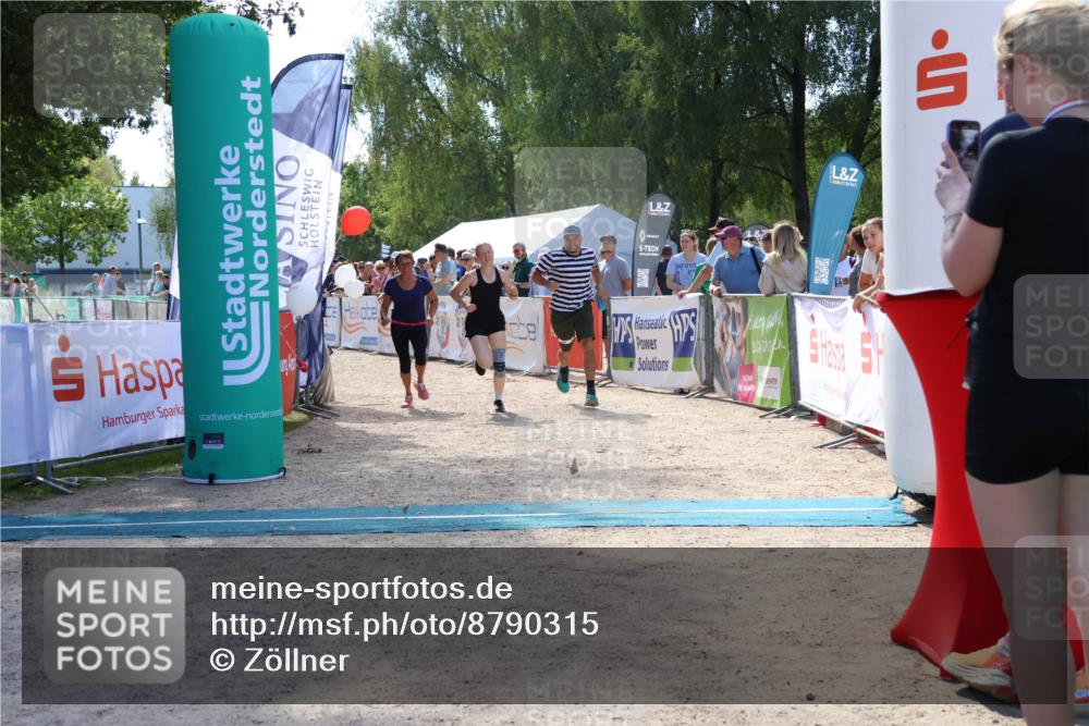 07.09.2025 - 19. Norderstedt Triathlon Zöllner http://msf.ph/oto/8790315 07.09.2025 13:59:01 Ziel 350 meine-sportfotos.de
