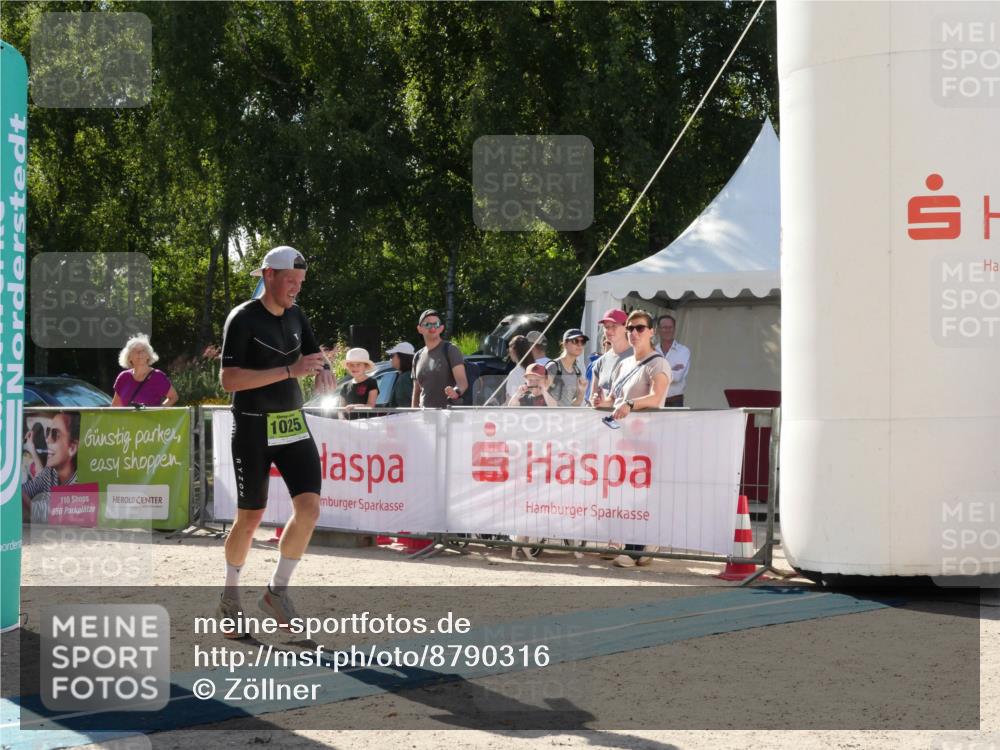 07.09.2025 - 19. Norderstedt Triathlon Zöllner http://msf.ph/oto/8790316 07.09.2025 15:36:56 Ziel 1025 meine-sportfotos.de