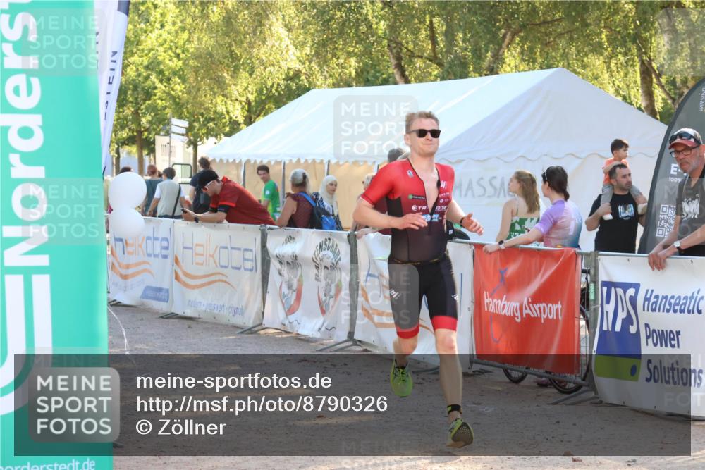 07.09.2025 - 19. Norderstedt Triathlon Zöllner http://msf.ph/oto/8790326 07.09.2025 16:26:02 Ziel 499 meine-sportfotos.de